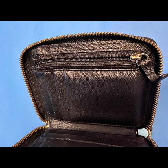 Kate Spade ♠️ Wallet - Picture 3 of 4